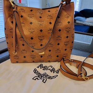 MCM klara hobo in visetos print